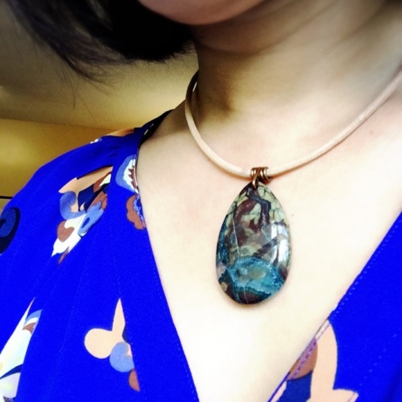 Meet your Posh Ambassador Red Buffalo Island - Picture 3 of 8